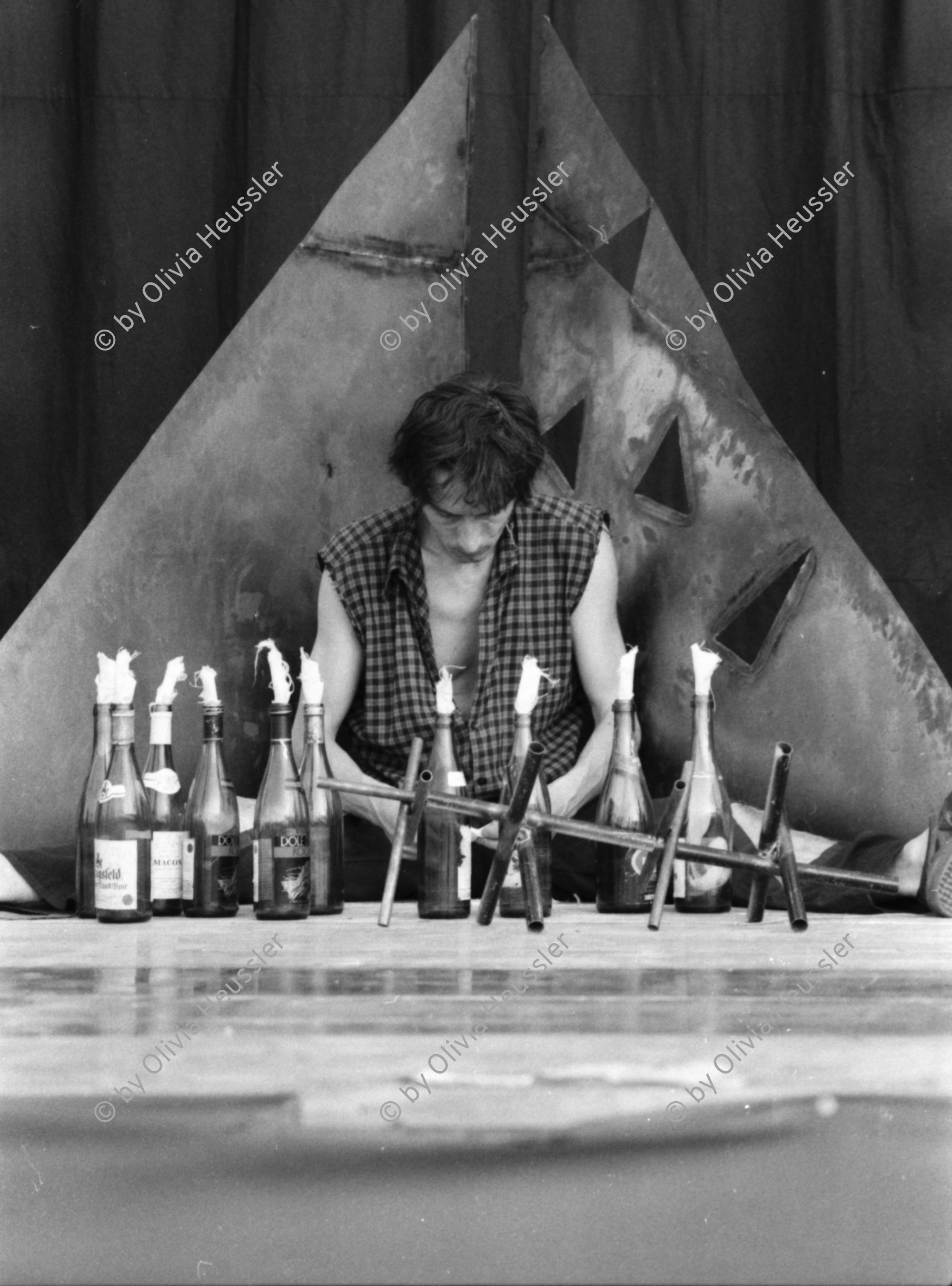 Image of sheet 19810310 photo 20: Bumper to Bumper's mit Yvonne Vogel und Knopp Hinterecker Ekta
Autonomes Jugendzentrum Bewegung Kultur Jugendunruhen