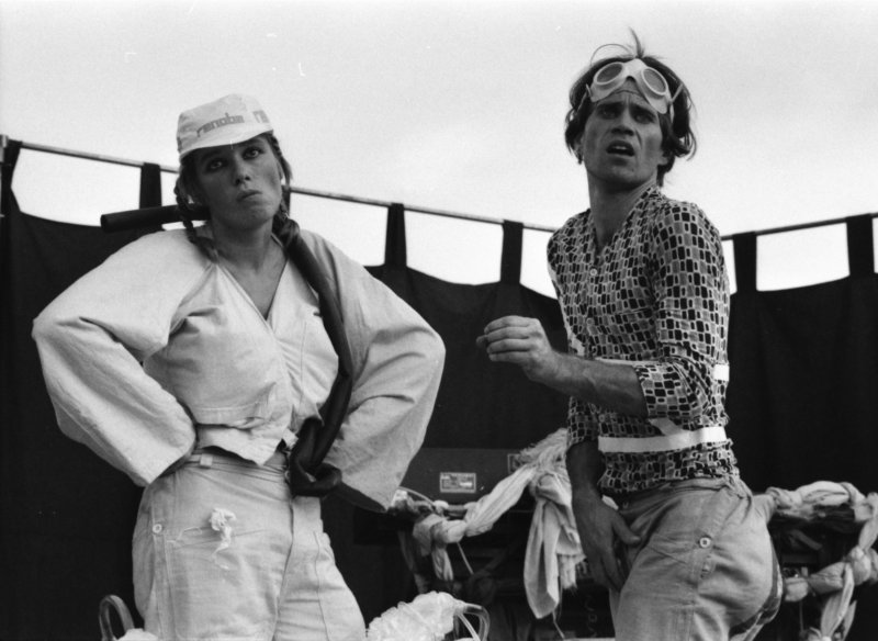 Image of sheet 19810310 photo 21: Bumper to Bumper's mit Yvonne Vogel und Knopp Hinterecker Ekta
Autonomes Jugendzentrum Bewegung Kultur Jugendunruhen