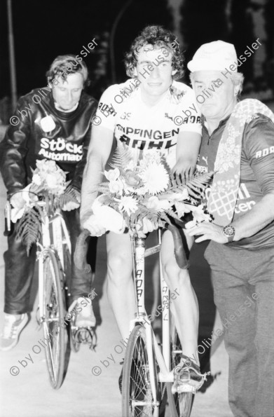 Image of sheet 19810350 photo 32: Weltrekord von M. Hürzeler 50km auf der Radrennbahn Zürich Oerlikon 1981.