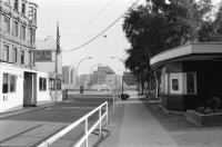 Image of sheet 19810370 photo 4: Checkpoint Charlie,  West Berlin Deutschland 1981.