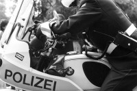 Image of sheet 19810440 photo 0: frtsg 810430 Filmstills Police Polizei Polizist Motorrad mit Stilett sticker Stilett war eine Zürcher Underground Untergrund media Zeitschrift. 
Espion lève-toi. Directed by Yves Boisset. With Lino Ventura, Michel Piccoli, Bruno Cremer Film cinema french Zürich connection. switzerland europe
Zürich Kreis eins Künstlergasse  1981 √
Police motor bike Zürich 
© 1981, Olivia Heussler / www.clic.li