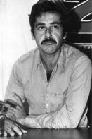 Image of sheet 19810560 photo 1: Roger Schawinski während einem Interview in der Redaktion von Radio 24, Zürich 1981.