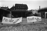 Image of sheet 19810580 photo 2: An alle FixerInnen Hirscht zu den Plätzen. Plakat Transparent Jugendbewegung Autonomes Jugendzentrum AJZ. Zürich 1981 youth movement