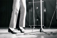 Image of sheet 19810600 photo 23: John Cooper Clarke (born 25 January 1949) is an English performance poet who first became famous during the punk rock era of the late 1970s when he became known as a "punk poet". He released several albums in the late 1970s and early 1980s, and continues to perform regularly.
© 1981, by OLIVIA HEUSSLER / www.clic.li