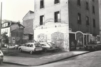 Image of sheet 19810620 photo 10: Genf. Les Grottes. Rue de la Siberie Bakounin. 1981 √ geneva housing occupation house Geneva Switzerland Suisse