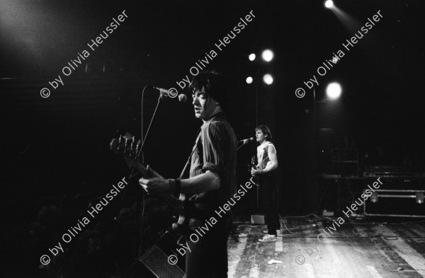 Image of sheet 19810681 photo 35: Rams waehrend Konzert mit The Bucks im Volkshaus, Zuerich 1981.