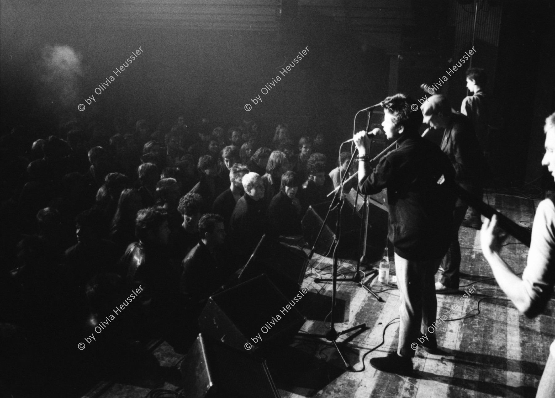 Image of sheet 19810681 photo 5: Vorgruppe mit Ilia Vasella im Volkshaus, Zuerich 1981.