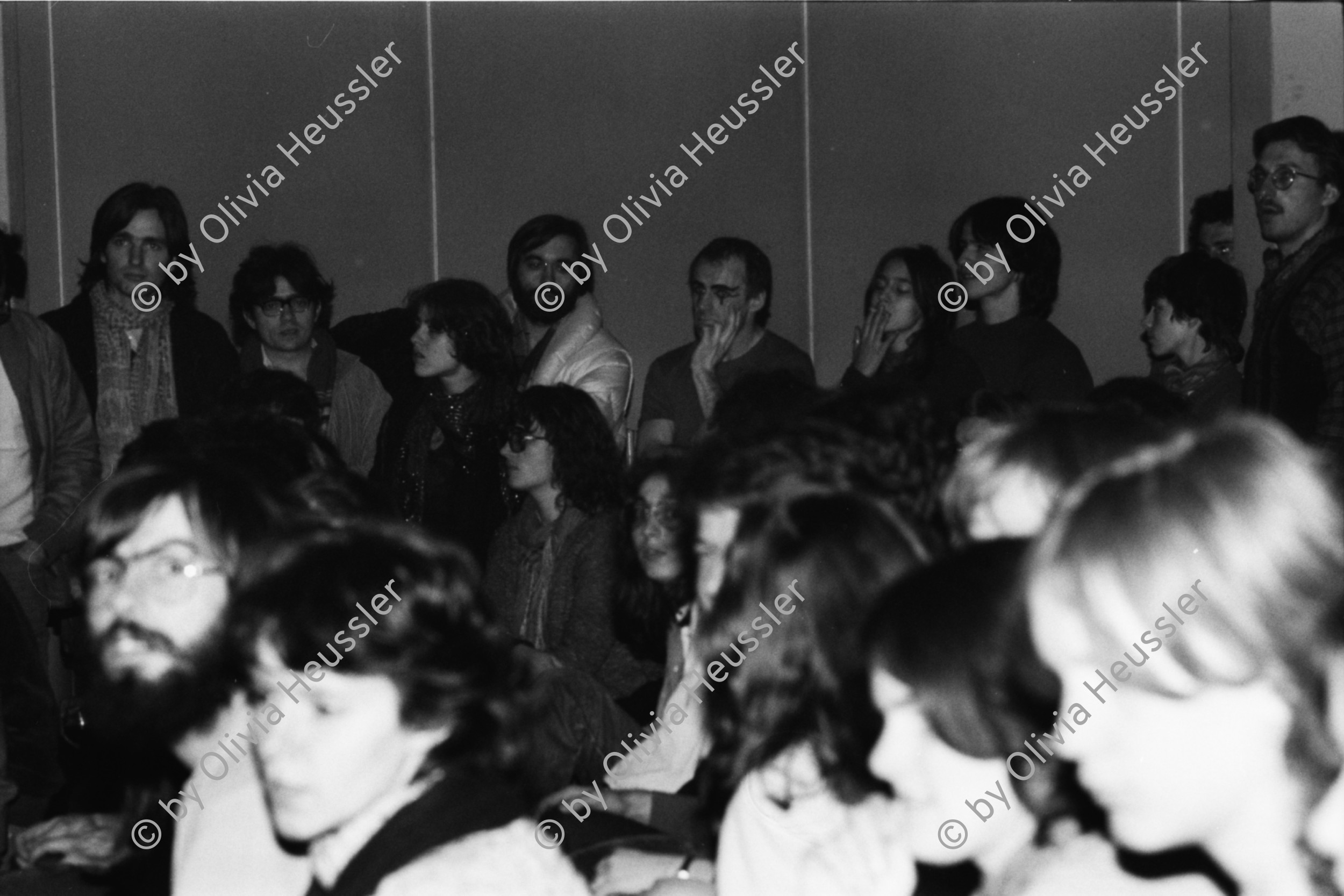 Image of sheet 19810690 photo 23: Publikum im Houdini Kino Walche. Zürich 1981
