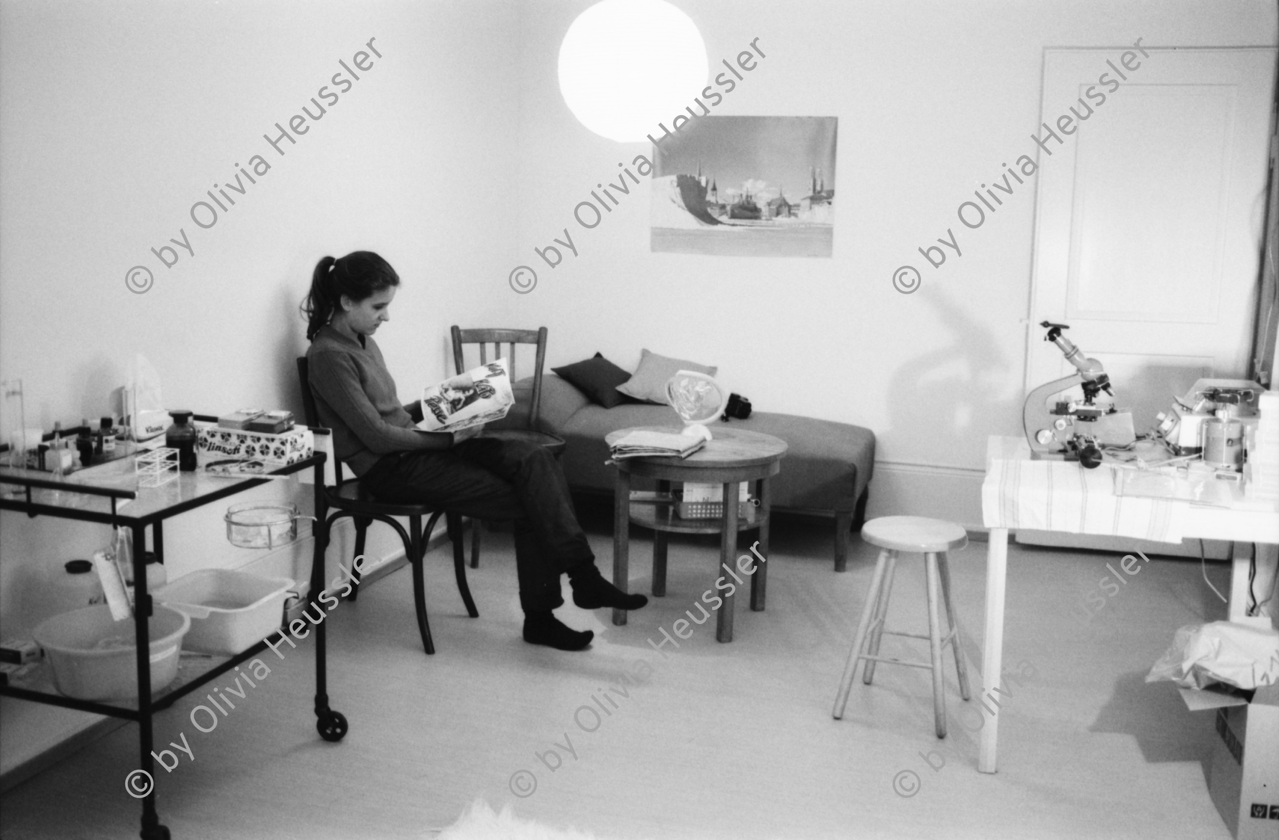Image of sheet 19810700 photo 26: Im Frauen Ambulatorium Behandlungsraum. Zürich Schweiz 1981 swiss Switzerland Mattengasse