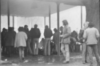 Image of sheet 19820030 photo 28: Menschen im Autonomen Jugendzentrum AJZ an der Limmatstrasse Kreis 5 Jugendunruhen Jugendbewegung Bewegung Limmatstrasse Zürich 1982