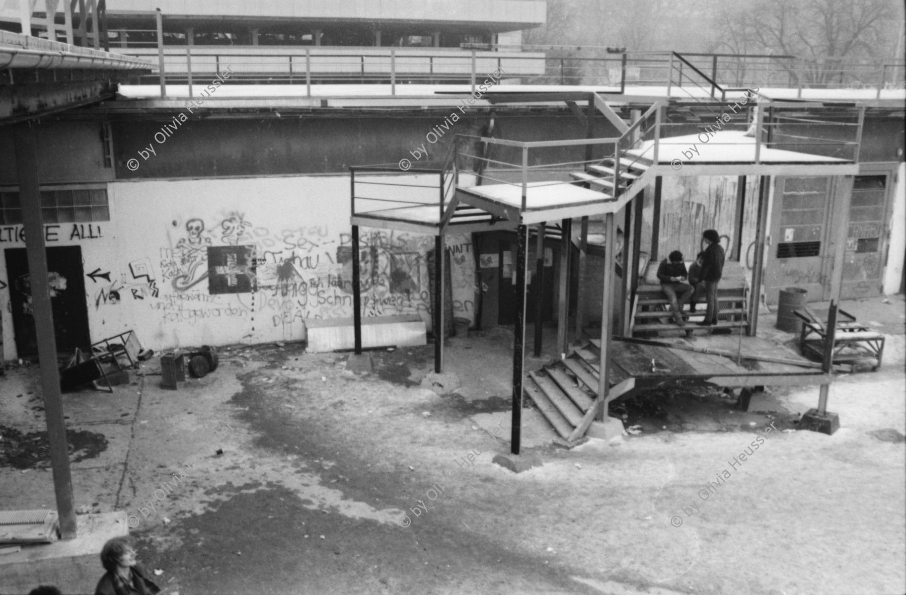 Image of sheet 19820030 photo 6: Im autonomen Jugendzentrum AJZ im Winter in Zuerich 1982.
Jugendbewegung Zürich