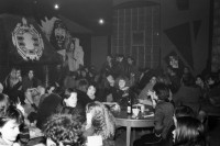 Image of sheet 19820050 photo 15: Frauenfest im AJZ Restaurant, Zuerich, 1982.
Jugendbewegung Jugendzentrum Jugendhaus
Zürich youth movement Women