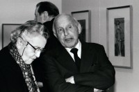 Image of sheet 19820102 photo 28: Kunsthaus Zürich. Alfred Gilgen  (re) bei der Picasso Ausstellung 1982 √