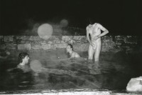 Image of sheet 19820150 photo 23: Nachts in Schwefel Naturbad mit Christoph Schuler 1982 √
