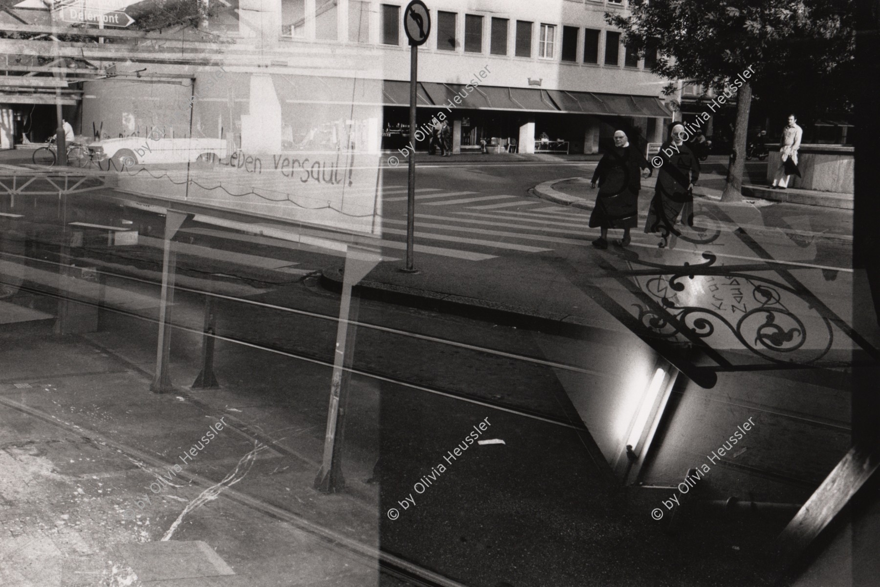 Image of sheet 19820290 photo 28: Doppelbelichtung dobleexposure mit zwei Nonnen Tessinerplatz Zürich 1982 √ Swiss Switzerland Schweiz Svizzera Suisse Europe religion art street town crossing  Fussgänger streifen strip