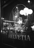 Image of sheet 19820351 photo 27: Tunesien, Restaurant Helvetia Helvti, Zürich , Olivia im Zug.
