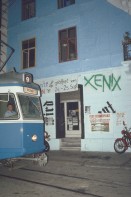 Image of sheet 19823000 photo 1: Das Sofakino Xenix in einem der besetzten Häuser am Tessinerplatz, Zuerich,  1982.
cinema occupyed housing culture alternative wohnungsnot VBZ Mirage public transport tramwagen Tram Strassenbahn Nr. 9 Zürcher Verkehrsbetriebe
Endstation Zürich Switzerland Schweiz Besetzt
Besitz: Edi Böni, Zürich
Exhibition: Zurich, The Eighties Photobastei Zürich 2020