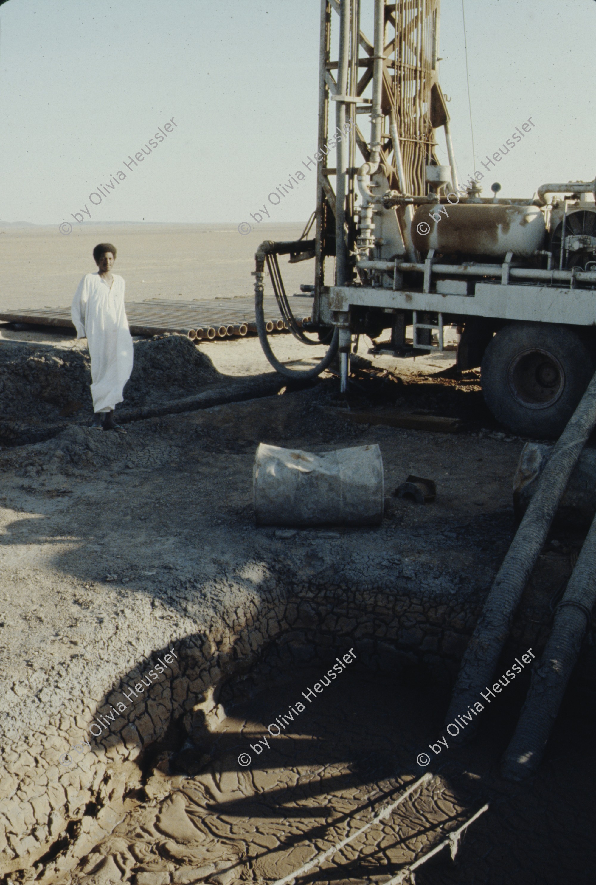 Image of sheet 19823005 photo 111: Aegypten und Sudan mit Jeeps für Eritrea 1982.
