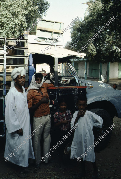 Image of sheet 19823005 photo 42: Aegypten und Sudan mit Jeeps für Eritrea 1982.