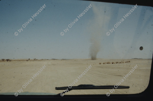 Image of sheet 19823005 photo 96: Sudan mit Jeeps für Eritrea 1982.