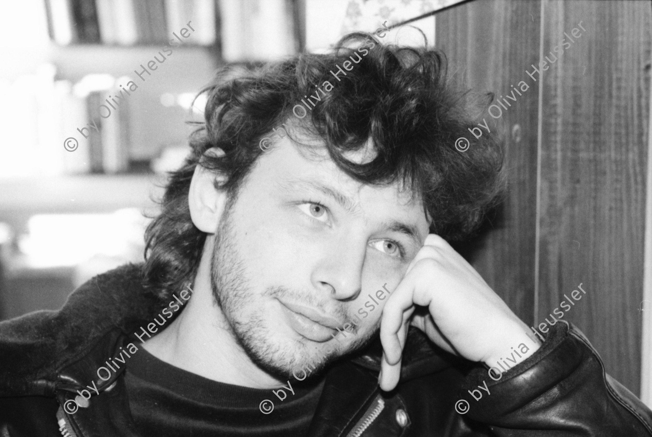 Image of sheet 19830000 photo 30: K