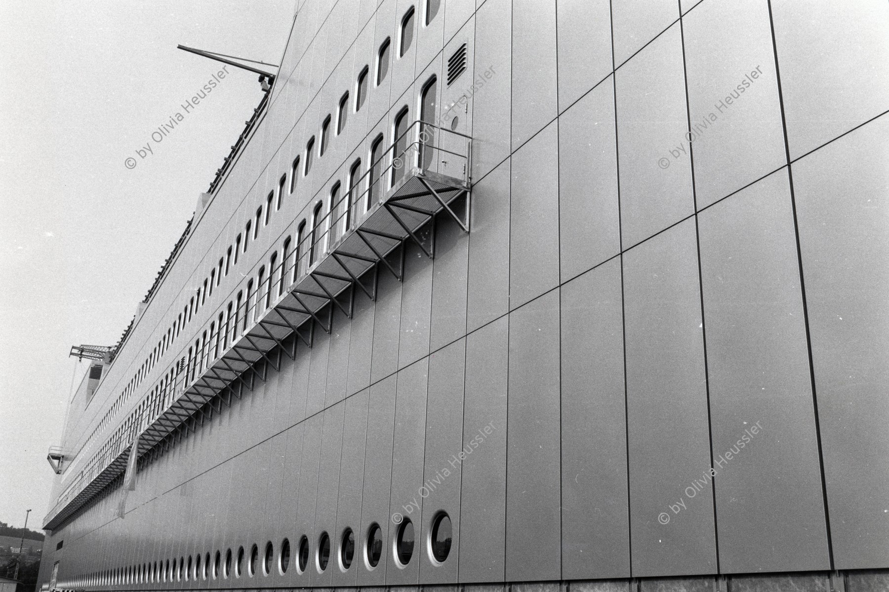 Image of sheet 19830150 photo 4: Postgebäude PTT Paketzentrum Briefverteilzentrum Mülligen. Schlieren. Architekt Theo Hotz Zürich 1983 √