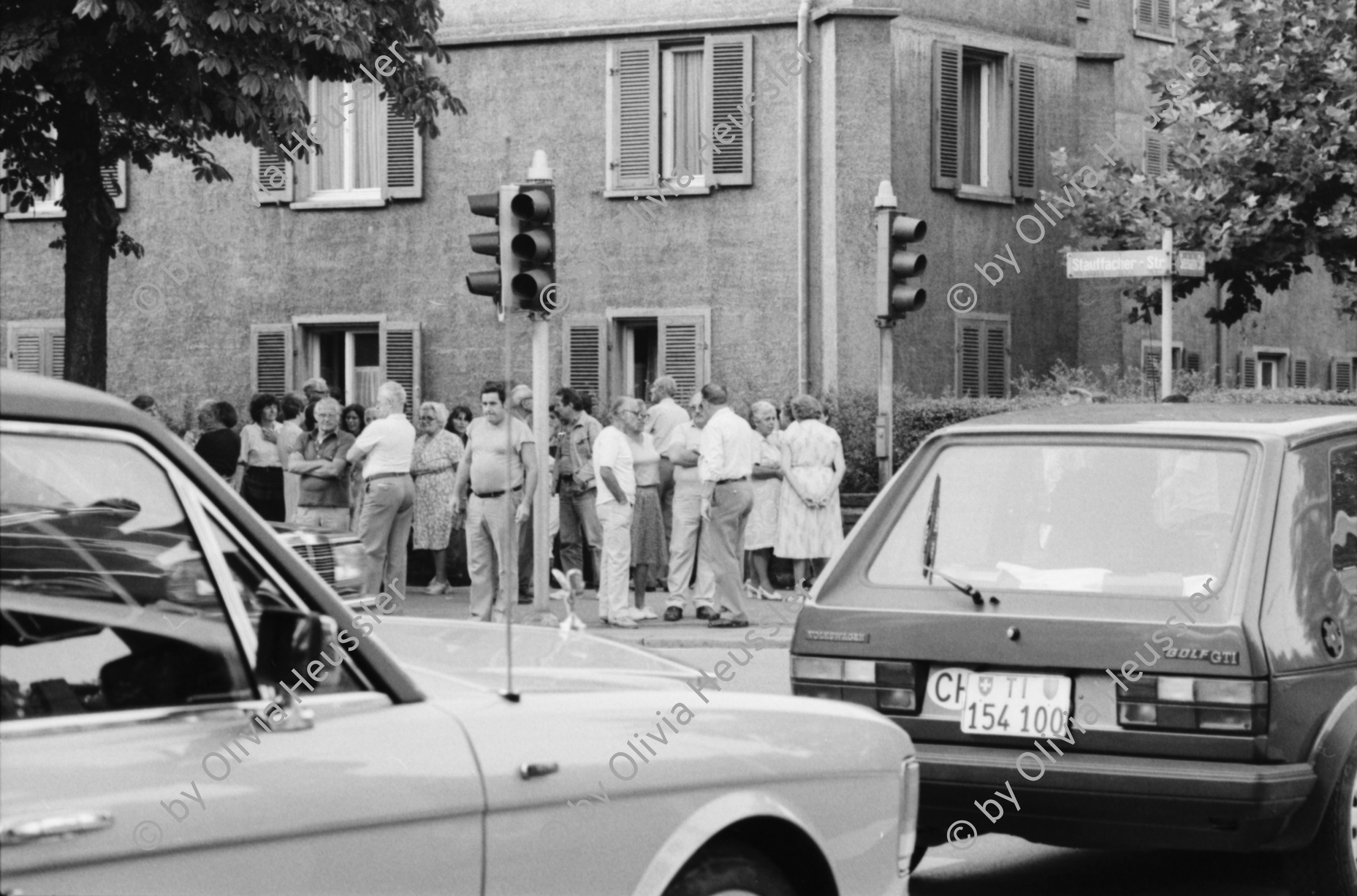 Image of sheet 19830190 photo 14: Stauffacher . Besetzung. Spitzköpfe. © 1982, by Olivia Heussler www.oliviaheussler.com Stauffacherstrasse Protest
Zürich Wohnungsnot Wohnen