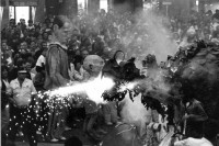 Image of sheet 19830230 photo 31: Fiesta de la Mercé en Barcelona. Heilige Jungfrau Maria wird durch die Menge getragen. Explosionen von Feuerwerkskörper. Barcelona Spanien 1983 √ España Europa

La Mercè (Catalan pronunciation: [ɫə mərˈsɛ]) is the annual festival (festa major in Catalan) of the city of Barcelona in Catalonia, Spain. It has been an official city holiday since 1871, when the local government first organized a program of special activities to observe the Roman Catholic feast day of Our Lady of Mercy, La Mare de Déu de la Mercè in Catalan. Although the actual feast day is September 24, the festivities begin a few days beforehand

The Fiestas patronales ("patronage festivals" in English) are yearly celebrations held in countries influenced by Spanish culture.

A fiesta patronal is usually dedicated to a saint or virgin, who is the patron of whichever city holds the fiesta. Usually, town members adorn the town streets with colorful decorations and other things. In big cities, there are particular fiestas for each neighborhood, usually about the patron saint for the local parish.