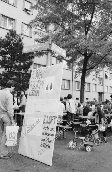 Image of sheet 19830250 photo 30: UBS Bank Hochhaus Steueramt Gebäude Werd . Zürich Kreis vier 4 Aussersihl 1983
© 1982, by Olivia Heussler www.oliviaheussler.com