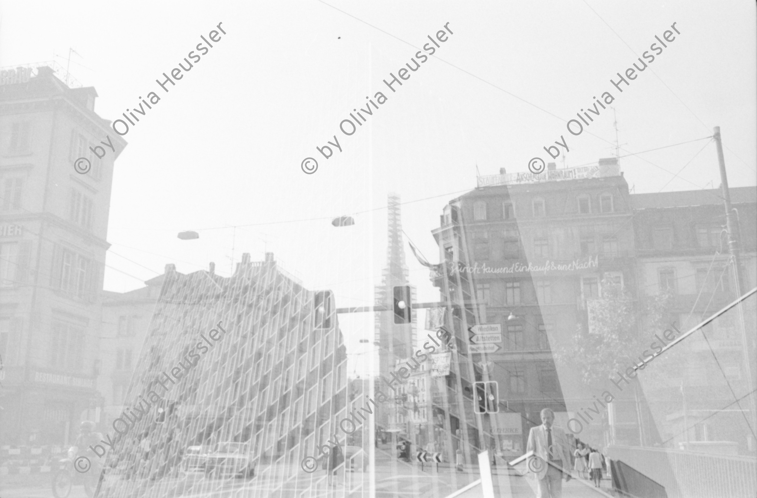 Image of sheet 19830250 photo 4: Doppelbelichtung mit Tor zum Aussersihl, Zürich 1983.