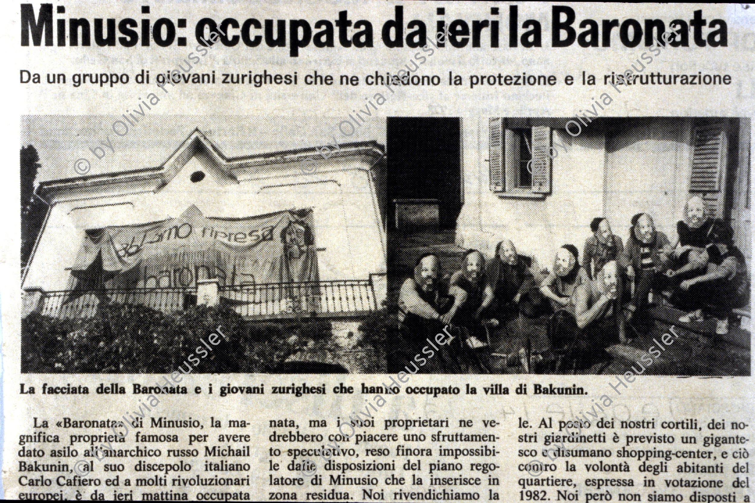 Image of sheet 19830260 photo 9: Besetzung der Villa Baronata durch Zürcher Aktivisten Libertäre wo Bakunin gewohnt hat. Masken Bakunin. Abbiamo ripresa la Baronata. Doppelbelichtung
Michail Alexandrowitsch Bakunin (russisch ?, wiss. Transliteration Michail Aleksandrovi? Bakunin; * 18. Maijul./ 30. Mai 1814greg. in Prjamuchino, Oblast Twer; † 1. Juli 1876 in Bern) war ein russischer Revolutionär und Anarchist. Er gilt als einer der einflussreichsten Denker, Aktivisten und Organisatoren der anarchistischen Bewegung.

Ticino Tessin Minusio Schweiz Bakounin 1983