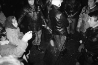 Image of sheet 19830300 photo 28: In Frankfurt Hausen ist eine Blockade gegen die Stationierung von us amerikanischen Mittelstreckenraketen im Gang. Die Polizei greift ein. Nachts werden die von der US- Armee bewachten Raketen in Containern weggefahren. protest against deployment of U S Medium-range missiles Frankfurt a. Main. Germany Deutschland 1983 
© 1983, by OLIVIA HEUSSLER / www.clic.li