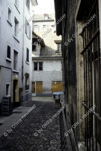 Image of sheet 19833002 photo 6: Wohnhäuser um den Stauffacherplatz am Stauffacher, Kreis 4, Zürich 1983.