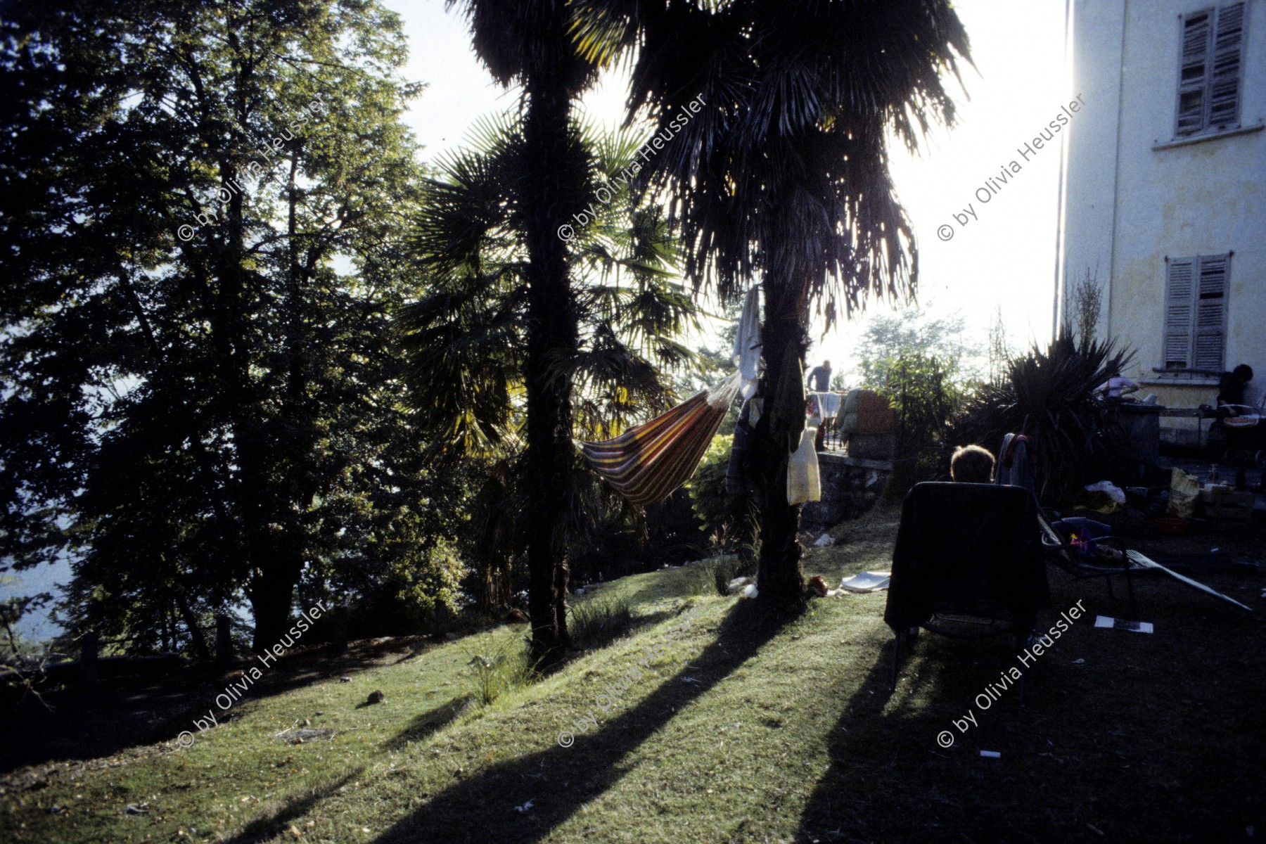 Image of sheet 19833005 photo 8: Besetzung La Baronata, Minusio 1983.
Switzerland Schweiz Svizzera Swiss Europe politics anarchie anarchy housing protest