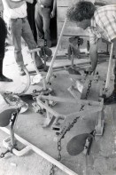 Image of sheet 19840120 photo 35: Handpflug Pflug für den Ackerbau.  Matagalpa. Sandinisten Schweizer Brigadist Innen besuchen Cita INRA.
Ackerbau Maschine. Nicaragua 1984 √