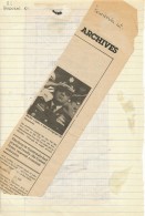 Image of sheet 19840200 photo 3: Der neue Armee-General Walter Lopez Reyes erhält von Präsidenten von Honduras den Befehlstab. Anschliessend Parade in Las Tapias Tegucigalpa Spezialeinheiten COBRA (Tropas de Operaciones contrainsurgentes urbanos) Portrait Lopez Reyes. Tanks und Jeep Koffer mit Befehlsstäben. Fahne. Cordoba und Lopez auf Jeep. Hände an Befehlsstab. C-130 überfliegt stadion.
Honduras Mittelamerika Centralamerica Zentralamerika 1984