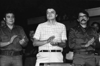Image of sheet 19840240 photo 10: Ein Cara al Pueblo. 'Mit dem Gesicht zum Volk'. mit Daniel Ortega und Sergio Ramirez. Thema Comiteé de Defensa Sandinista (CDS). Managua Nicaragua 1984