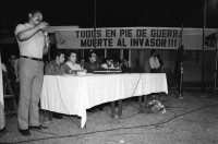 Image of sheet 19840240 photo 17: Ein Cara al Pueblo. 'Mit dem Gesicht zum Volk'. mit Daniel Ortega und Sergio Ramirez. Thema Comiteé de Defensa Sandinista (CDS). Managua Nicaragua 1984