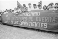 Image of sheet 19840400 photo 7: Der nicaraguanische Kulturminister und Jesuit Ernesto Cardenal, ist auch bekannter Schriftsteller. Daniel Ortega Jaime Wheelock in einer Veranstaltung in Leon Nicaragua 1984
Bäuerinnen und Arbeiterinnen. fest Nonnen auf Balkon beobachten. gruppenbild Kommandanten Gladys Baez.