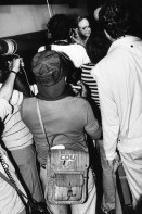 Image of sheet 19840450 photo 1: Portrait Arturo Cruz im Kino Cine Cabrera.  Demonstration für Arturo Cruz. Antisandinistische Demonstration. PSC. Vor den Wahlen. CDU sticker german political party fotografen Photographers Journalists 
√ Managua Nicaragua 1984 central america rally