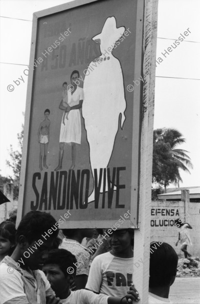 Image of sheet 19840550 photo 14: Wahlveranstaltung für den F.S.L.N. FSLN an der Atlantikküste. RAAN Puerto Cabezas. Musikinstrumente. Miskitos Indianer.