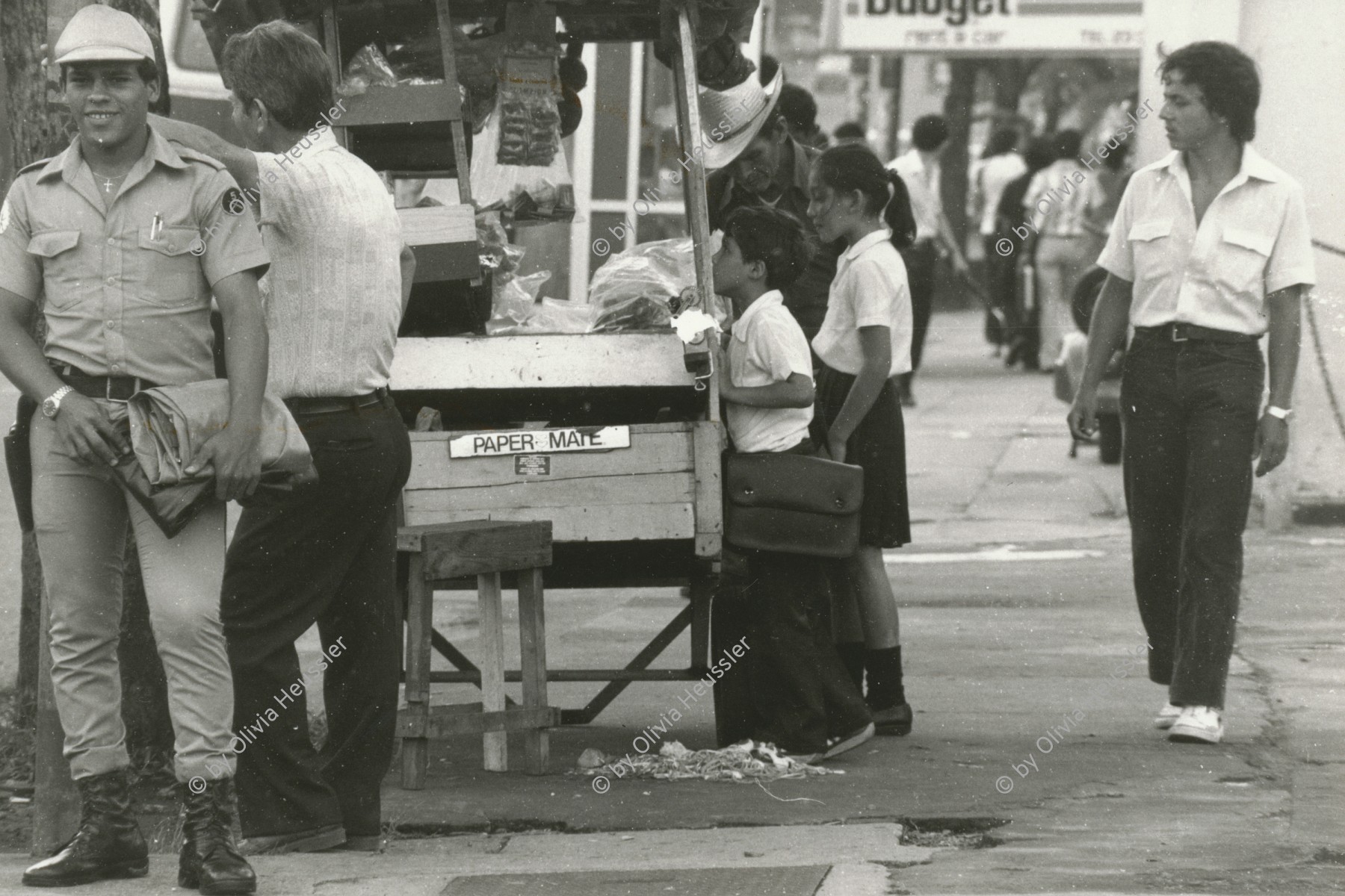 Image of sheet 19840590 photo 18: Hauptstrasse Polizei. San José de Costa Rica Zentralamerika Centralamerica 1984 √ Polizei police