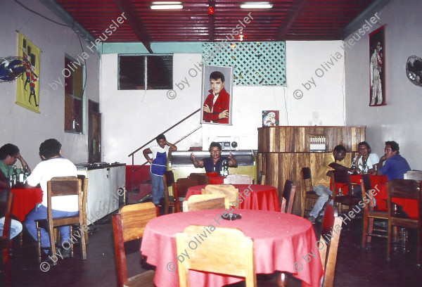 Image of sheet 19843000 photo 99: Restaurant. Bluefields, Autonome Region Südatlantik, 1984 
Out of: The Dream of Solentiname p.74