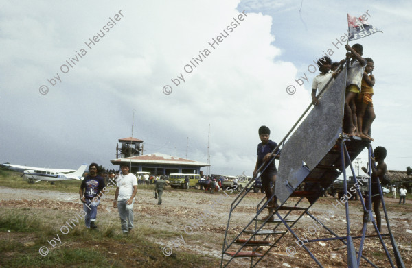 Image of sheet 19843001 photo 1: Aus: «Der Traum von Solentiname» EPF, Zürich 
«El Sueño de Solentiname» IHNCA Managua p.149
Exhibition: Kunstraum Winterthur, Der Traum von Solentiname 2009