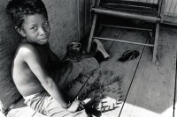 Image of sheet 19850230 photo 6: Ein Junge Knabe Bube spielt mit leeren Patronen hülsen. El Bluff, Atlantikküste Nicaragua 1985 √
little boy playes with emty bullets from AK 47.
El Bluff is a port city on the Caribbean coast of Nicaragua within the bay of Bluefields. El Bluff handles limited cargo and has basic piers. It is also a base for the fishing vessels serving the Nicaraguan east coast going out to sea.


Aus: Der Traum von Solentiname / The dream of Solentiname / El sueño de Solentiname page: 77



Im Bestand der Fotostiftung Schweiz 30 x 40 cm Baryt Vintage 1000.46.013
aus I primi 10 anni Banco del Gottardo
Ricardo for sale am 20230913