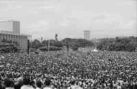 Image of sheet 19850350 photo 26: Der sechste Jahrestag der sandinistischen Revolution wird am 19. Juli in Managua mit internationalem Besuch gefeiert. Ortega hält stundenlange Ansprache. Sovietische Kampfhelikopter Mi- 8 und M-24 überfliegen die 100000 tausenden von Besucher Innen. Die 9 wichtigsten Kommandanten und Parlamentarier.