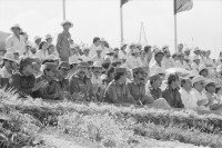 Image of sheet 19850350 photo 43: Der sechste Jahrestag der sandinistischen Revolution wird am 19. Juli in Managua mit internationalem Besuch gefeiert. Ortega hält stundenlange Ansprache. Sovietische Kampfhelikopter Mi- 8 und M-24 überfliegen die 100000 tausenden von Besucher Innen.