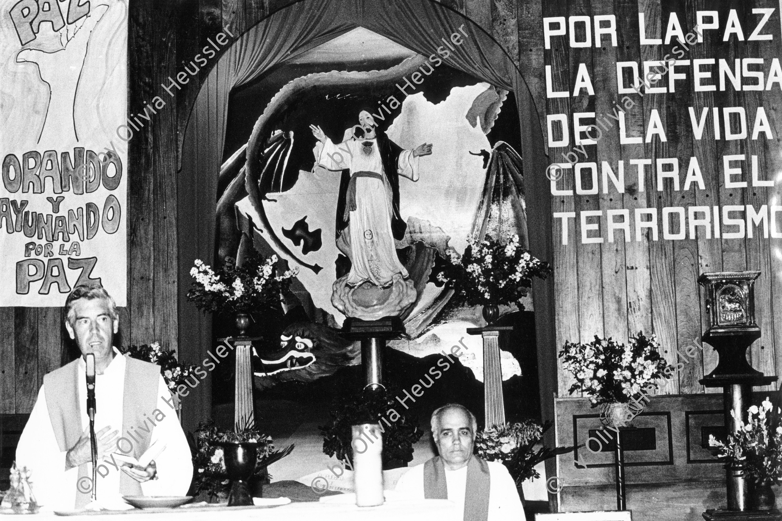 Image of sheet 19850370 photo 22: Hunger strike Hungerstreik von Miguel D'Escoto.  Nicaragua 1985 Managua √ padre religion church solidarity priest