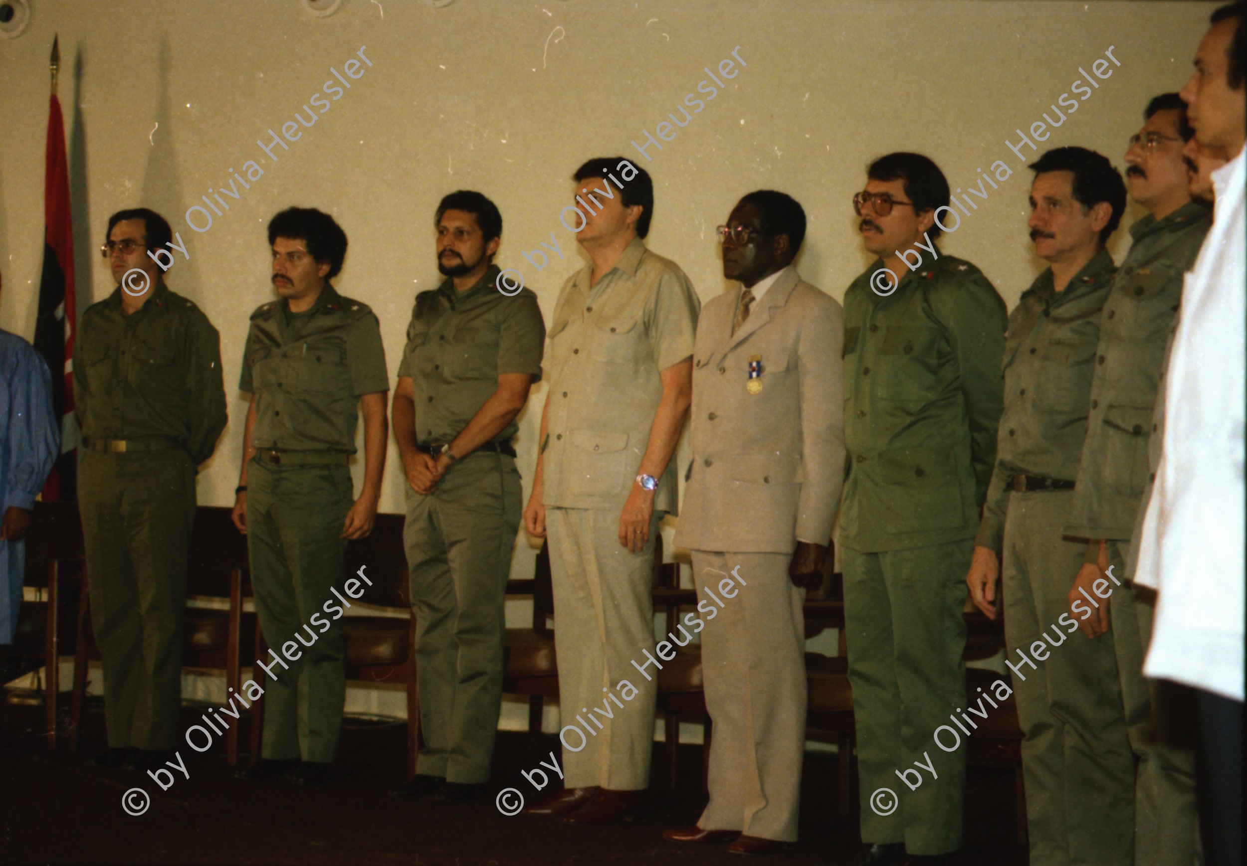 Image of sheet 19850462 photo 36: Robert Mugabe spricht im Olaf Palme Zentrum in Managua Sergio Ramirez Mercado etc. 

Kontaktsheet Blattkopie fehlt ohne Sheet
