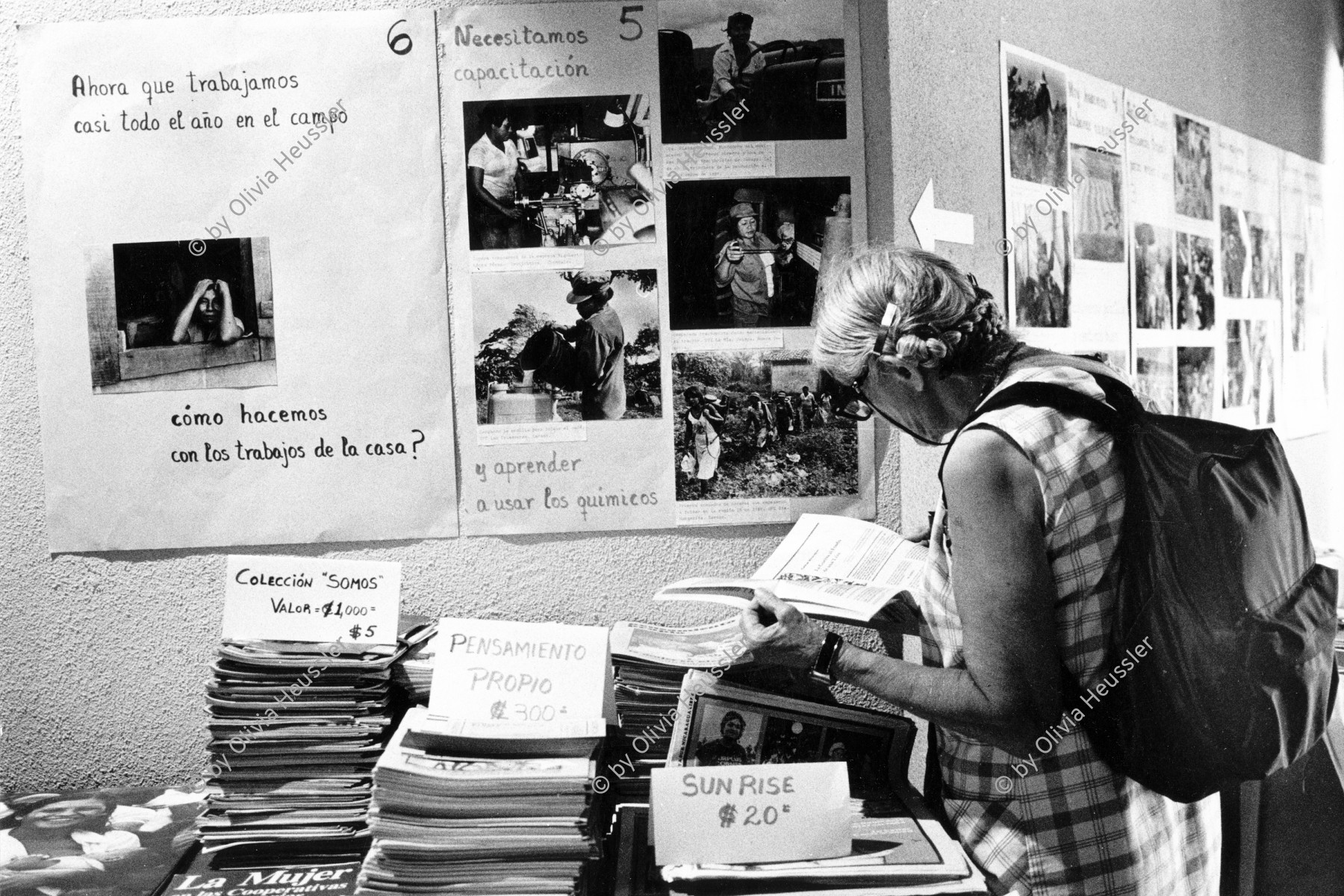 Image of sheet 19860070 photo 28: Photoausstellung Casa de Gobierno Managua Nicaragua
über die Frauen in der Landarbeit auf. Die Ausstellung habe ich zusammengestellt für die Asociacion de Trabajadores del Campo (ATC). mit Clara Murgialdai, 1986
women reading fotografie photography exhibition woman √

La Asociación de Trabajadores del Campo (ATC) es la organización gremial de trabajadores agropecuarios de Nicaragua. Con representación en todos los departamentos del pais y mas de 47.000 miembros la ATC se encarga de defender los derechos de los trabajadores del campo.

© 1986, OLIVIA HEUSSLER / www.clic.li